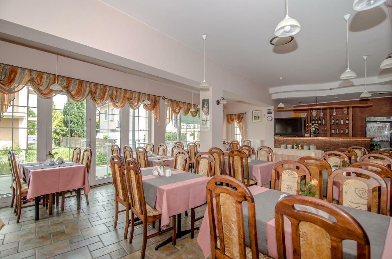 D.L.Blazkiewicz Bed & Breakfast Миелно Екстериор снимка